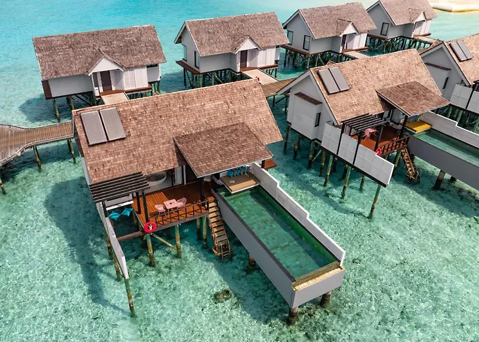 Ozen Life Maadhoo Hotel Maadhoo 