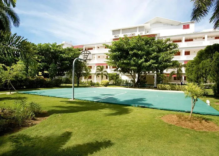 Grand Decameron Montego Beach, A Trademark All-Inclusive Resort Montego Bay