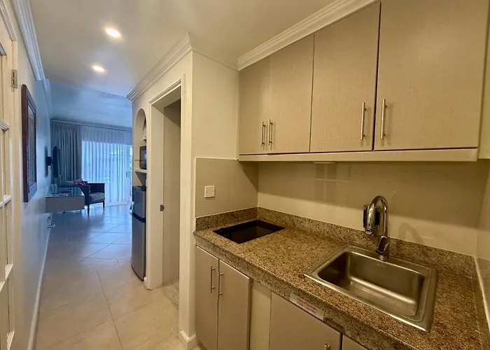 Bougainvillea Barbados Christ Church