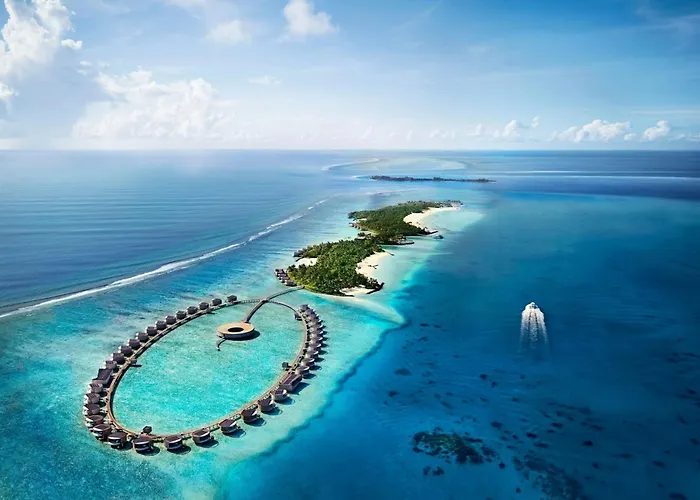 The Ritz-Carlton Maldives, Fari Islands Hotel Gaafaru