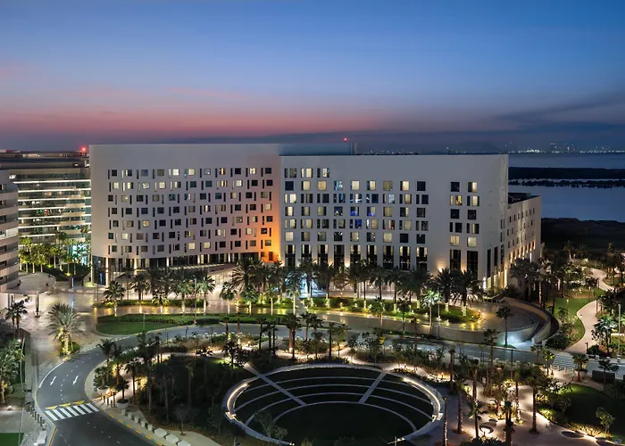 Crowne Plaza Yas Island By Ihg Hotel Abu Dhabi
