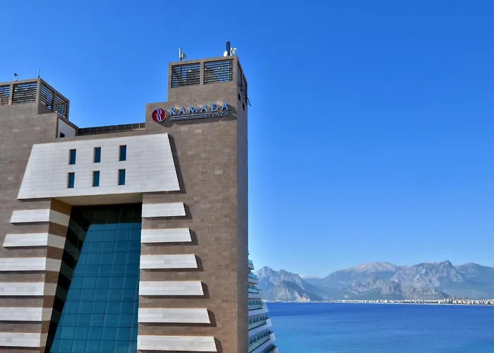 Ramada Plaza Antalya Hotel
